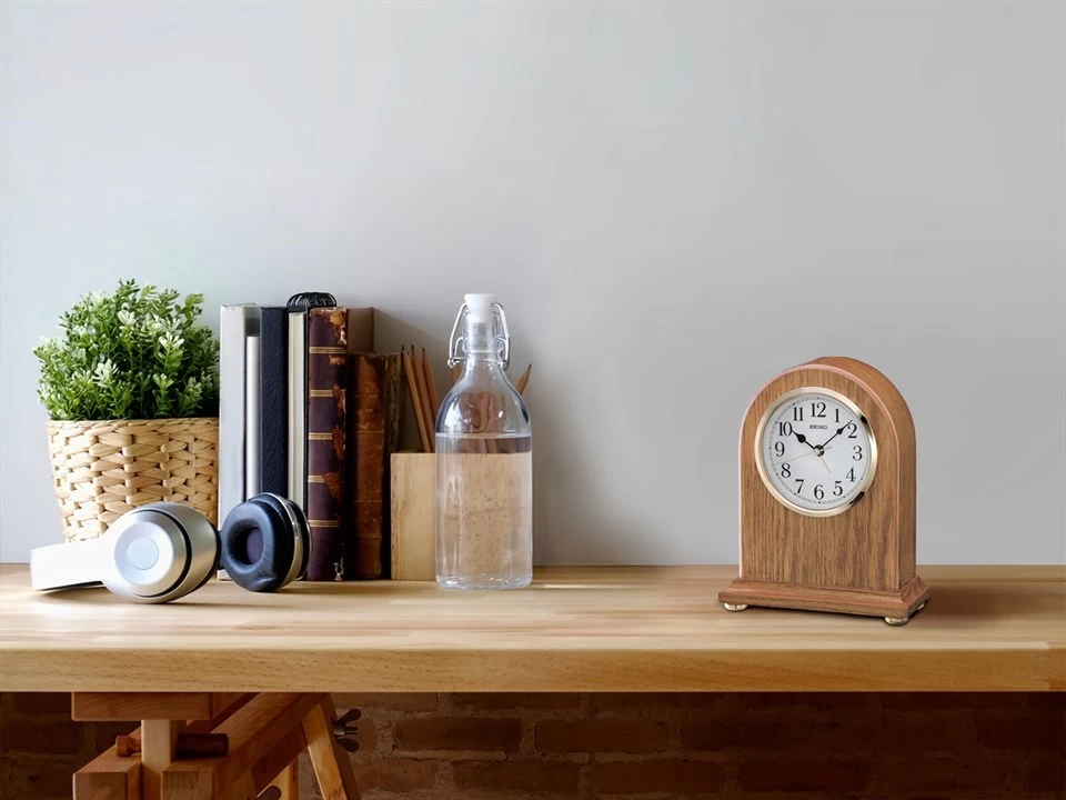 Seiko QXE031B Oak Case Beep Alarm Mantel Clock - C1805 - Image 2