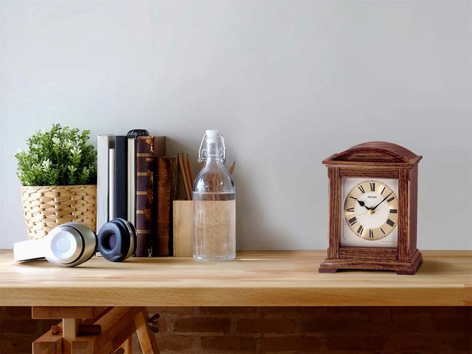 Seiko QXG123B Wooden Mantel Clock - C18102 - Image 2