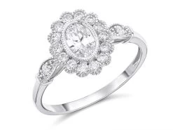 9ct White Gold Cubic Zirconia Cluster Ring - R6564