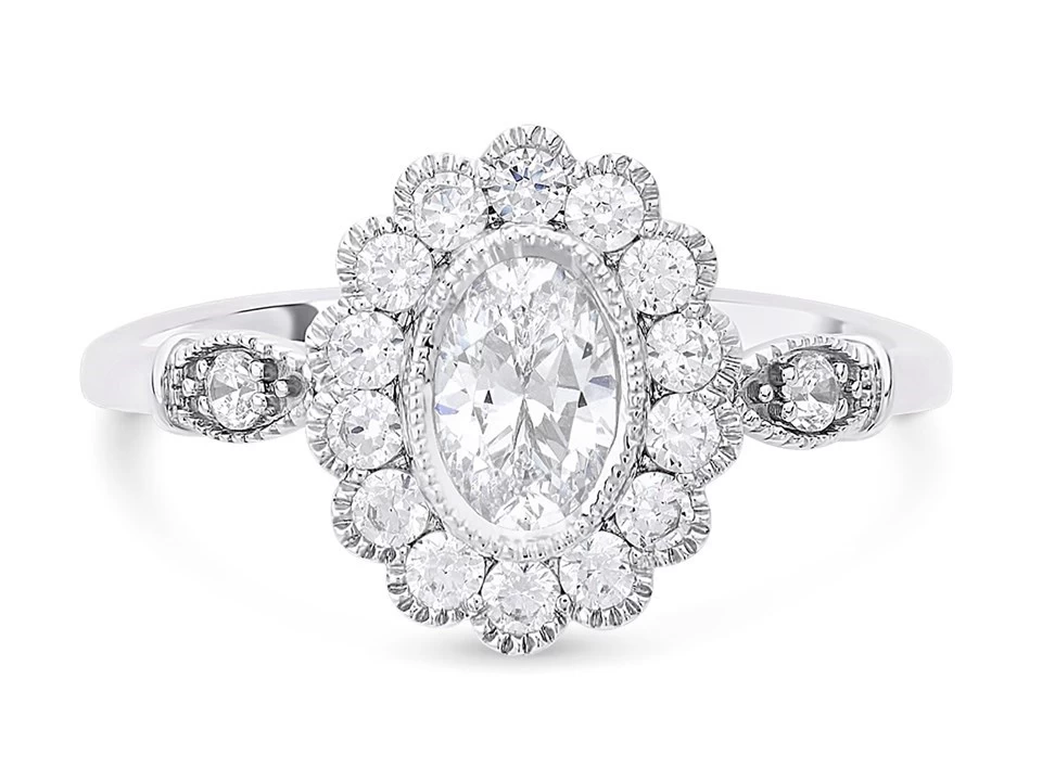 9ct White Gold Cubic Zirconia Cluster Ring - R6564 - Image 2