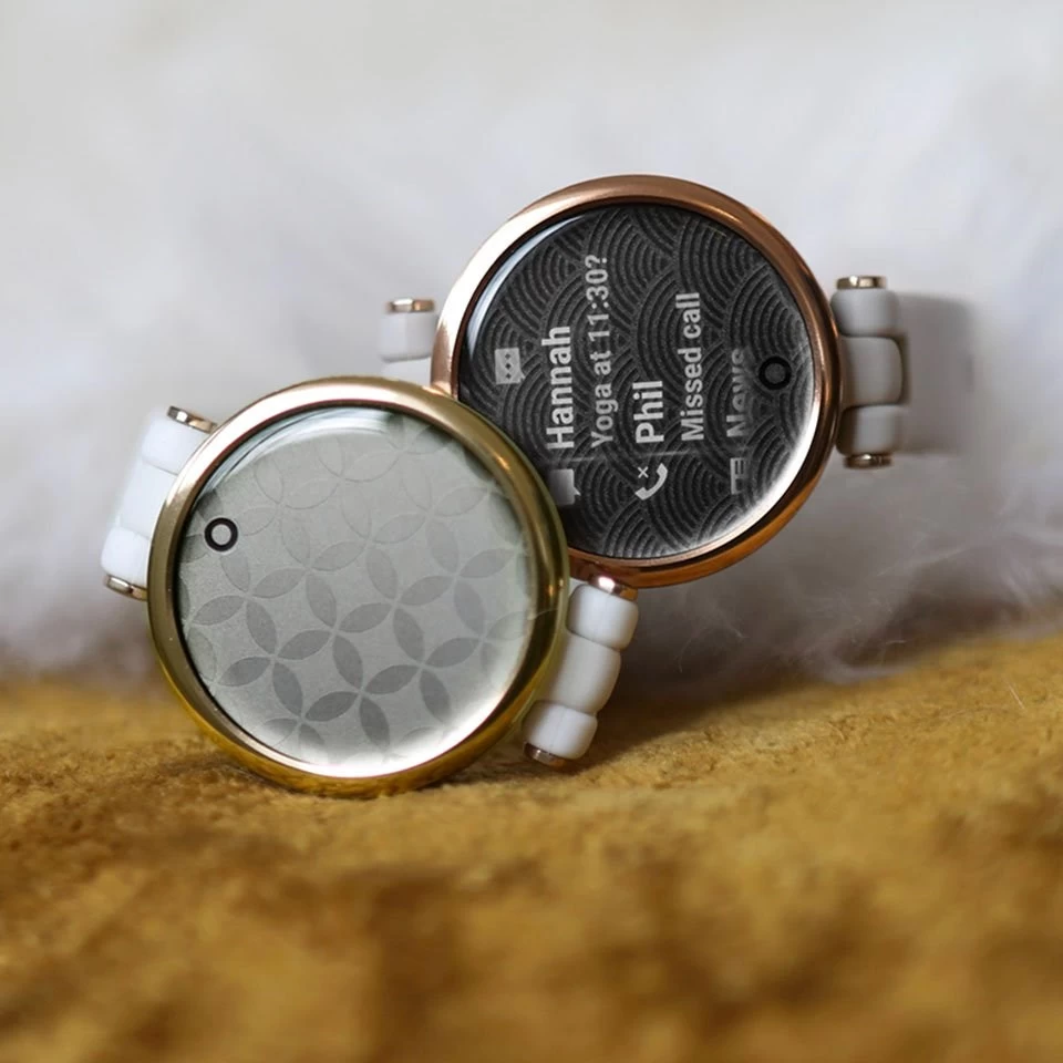 Garmin Lily Sport 010-02384-11 Rose Gold Smartwatch - W47204 - Image 5